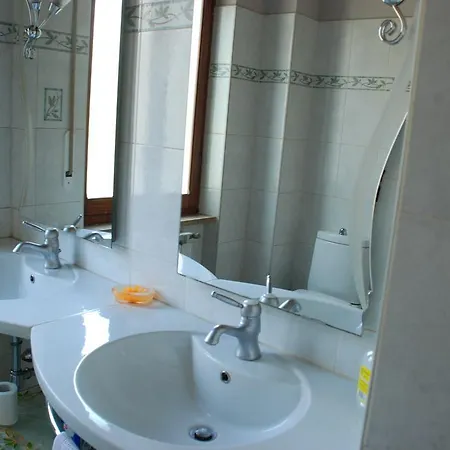 Casa Colomba Rosa Lerici